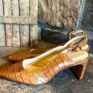 ENZO ANGIOLINI Tan Back Strap Heels. Sz 8.